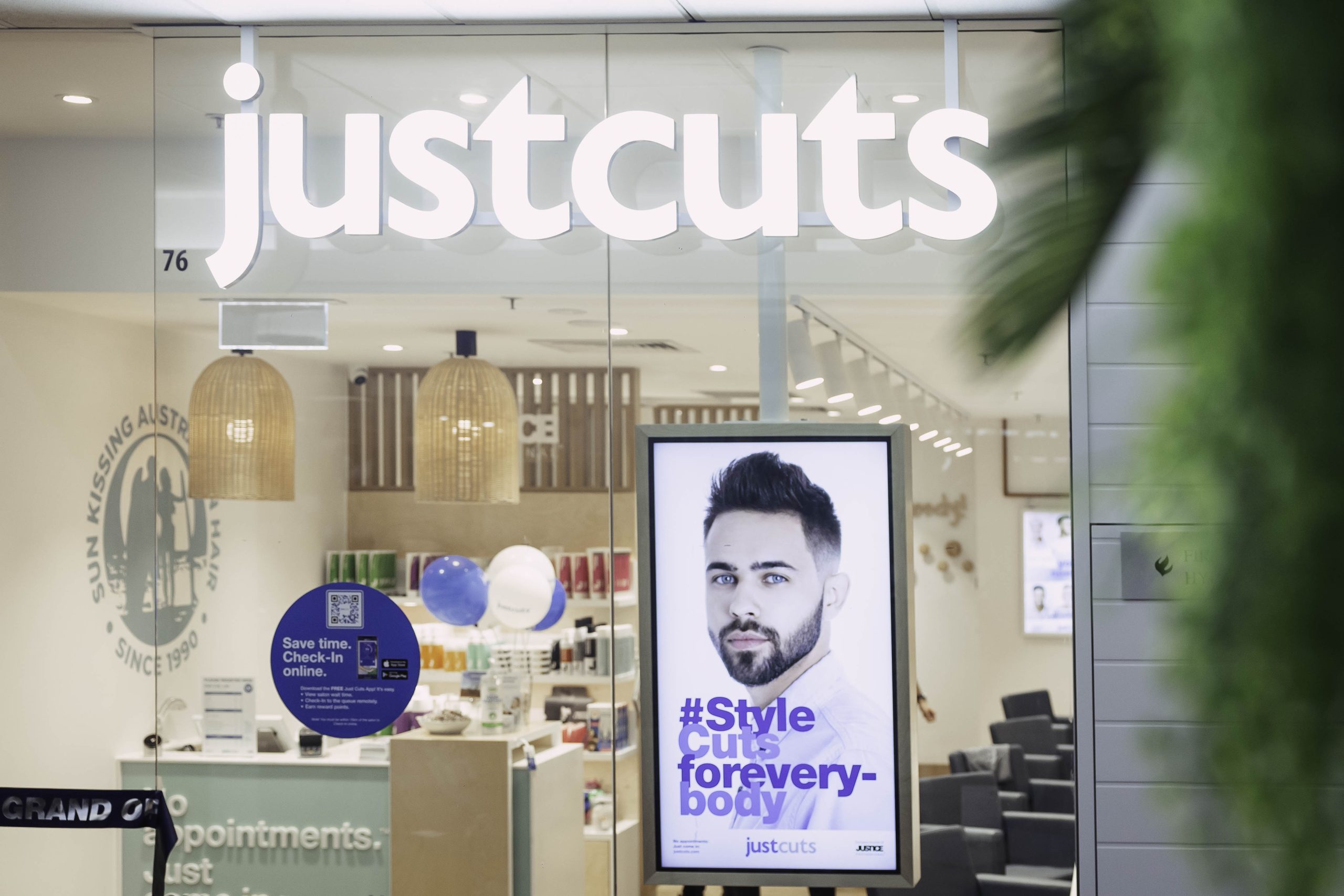 JustCuts (3)
